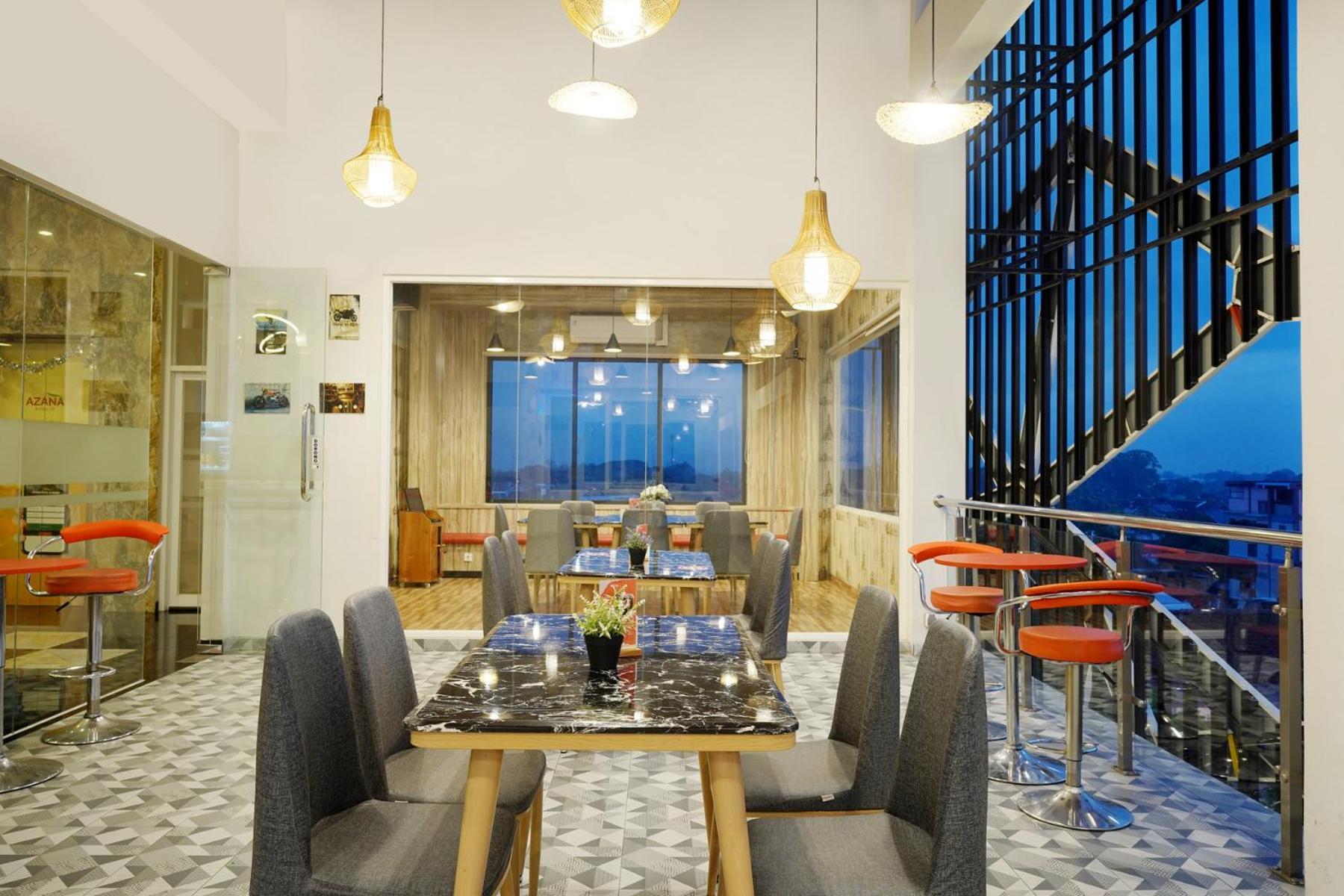 Front One Hotel Sragen 외부 사진